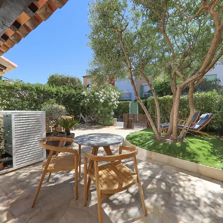 Pleasant House For 8 People 12 M Mooring Hébergement de vacances
